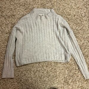 AE Cropped Sweater